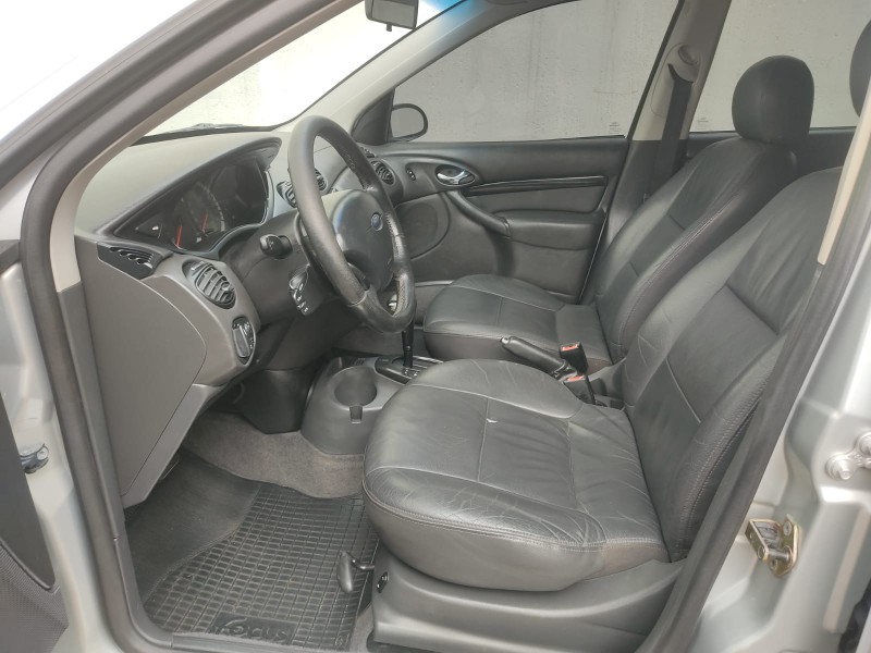 FORD FOCUS GHIA SEDAN 2.0 - 2007