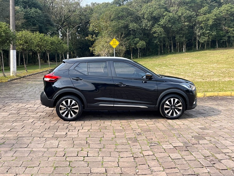 NISSAN KICKS 1.6 SL 2017/2017 BOSCO AUTOMÓVEIS GUAPORÉ / Carros no Vale