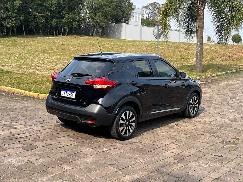 NISSAN KICKS 1.6 SL 2017/2017 BOSCO AUTOMÓVEIS GUAPORÉ / Carros no Vale