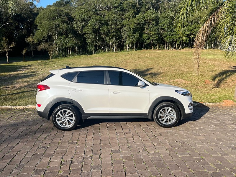 HYUNDAI TUCSON GLS 1.6 TURBO 2019/2020 BOSCO AUTOMÓVEIS GUAPORÉ / Carros no Vale