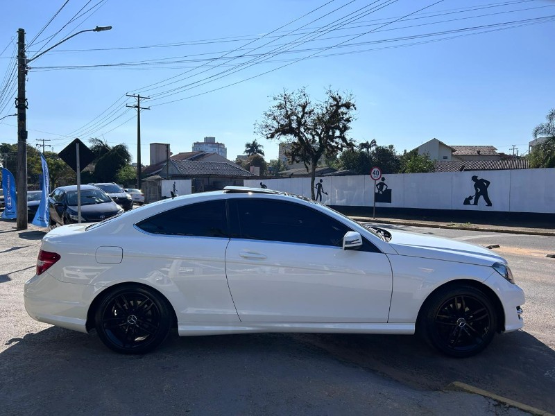 MERCEDES-BENZ C 180 COUPE SPORT 1.6 TB 2014/2014 LS MULTIMARCAS VENÂNCIO AIRES / Carros no Vale