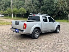 NISSAN FRONTIER 2.5 LE 4X4 CD TURBO ELETRONIC DIESEL 4P AUTOMÁTICO 2013/2013 BOSCO AUTOMÓVEIS GUAPORÉ / Carros no Vale