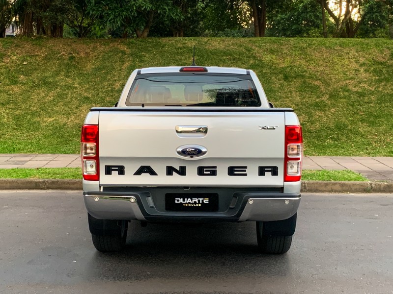 FORD RANGER 3.2 XLT 4X4 CD 20V DIESEL 4P AUTOMÁTICO 2019/2020 DUARTE VEÍCULOS PORTO ALEGRE / Carros no Vale