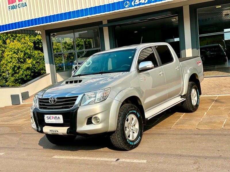 TOYOTA HILUX SRV 4X4 3.0 2013/2013 SÉTIMA VEÍCULOS GUAPORÉ / Carros no Vale