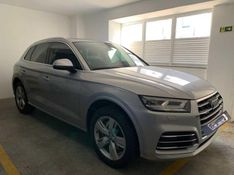 AUDI Q5 2.0 TFSI GASOLINA BLACK S TRONIC 2019/2020 FÁBIO BERNARDES PORTO ALEGRE / Carros no Vale