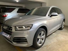 AUDI Q5 2.0 TFSI GASOLINA BLACK S TRONIC 2019/2020 FÁBIO BERNARDES PORTO ALEGRE / Carros no Vale