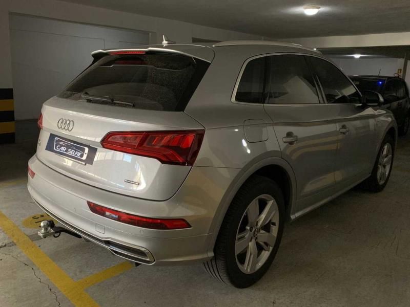 AUDI Q5 2.0 TFSI GASOLINA BLACK S TRONIC 2019/2020 FÁBIO BERNARDES PORTO ALEGRE / Carros no Vale