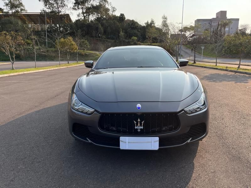 MASERATI GHIBLI 3.0 V6 TURBO GASOLINA AUTOMÁTICO 2017/2017 FÁBIO BERNARDES PORTO ALEGRE / Carros no Vale