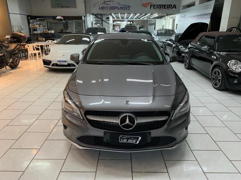 MERCEDES-BENZ CLA 180 1.6 CGI GASOLINA 7G-DCT 2018/2018 FÁBIO BERNARDES PORTO ALEGRE / Carros no Vale