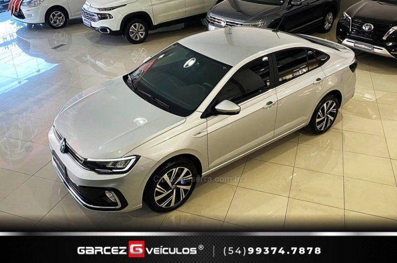 VOLKSWAGEN VIRTUS 1.0 200 TSI HIGHLINE 2023/2024 GARCEZ VEÍCULOS BENTO GONÇALVES / Carros no Vale