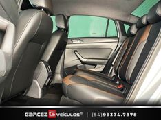 VOLKSWAGEN VIRTUS 1.0 200 TSI HIGHLINE 2023/2024 GARCEZ VEÍCULOS BENTO GONÇALVES / Carros no Vale