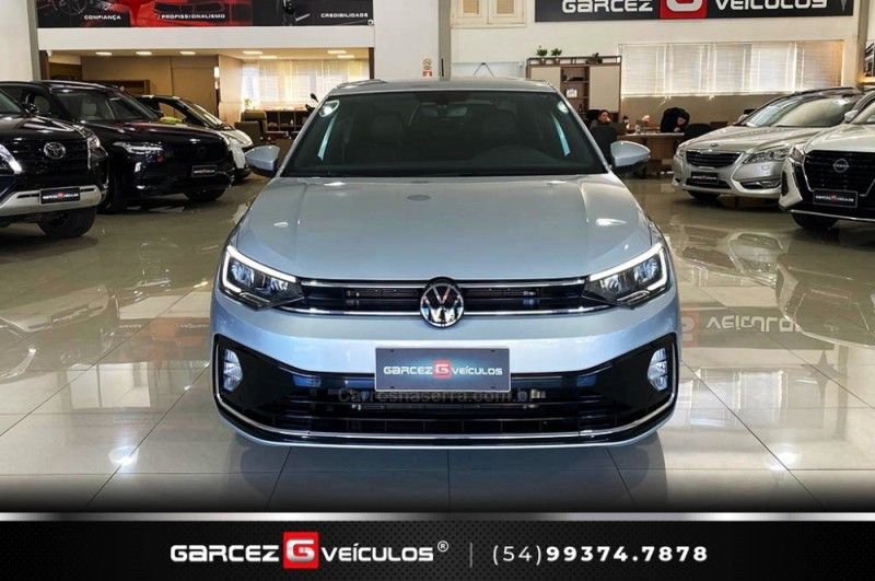 VOLKSWAGEN VIRTUS 1.0 200 TSI HIGHLINE 2023/2024 GARCEZ VEÍCULOS BENTO GONÇALVES / Carros no Vale