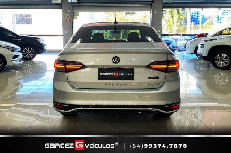 VOLKSWAGEN VIRTUS 1.0 200 TSI HIGHLINE 2023/2024 GARCEZ VEÍCULOS BENTO GONÇALVES / Carros no Vale