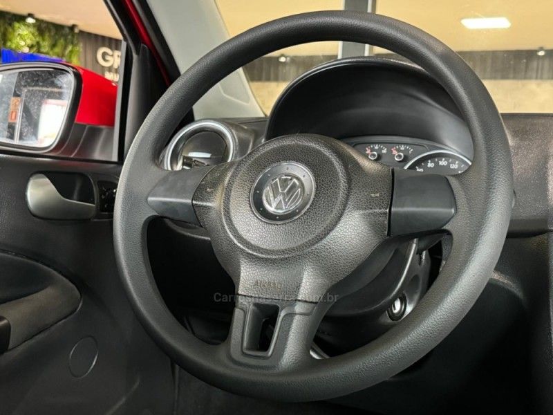 VOLKSWAGEN GOL 1.0 MI 8V G.VI 2013/2014 GRIFFCAR MULTIMARCAS DOIS IRMÃOS / Carros no Vale