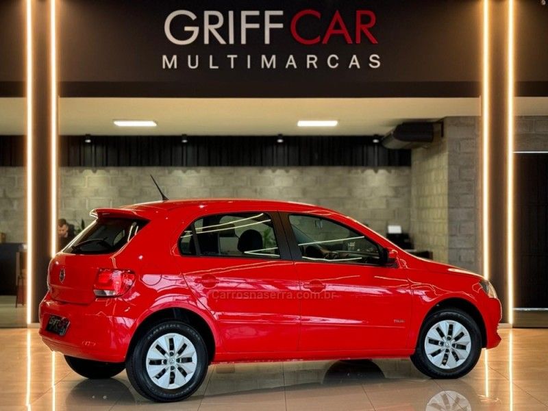 VOLKSWAGEN GOL 1.0 MI 8V G.VI 2013/2014 GRIFFCAR MULTIMARCAS DOIS IRMÃOS / Carros no Vale