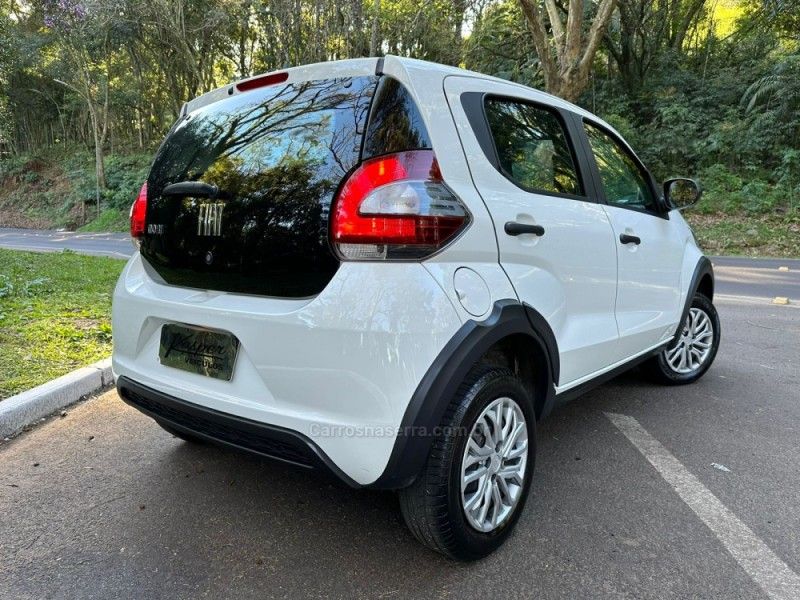 FIAT MOBI 1.0 8V EVO LIKE 2022/2023 KASPER VEÍCULOS DOIS IRMÃOS / Carros no Vale