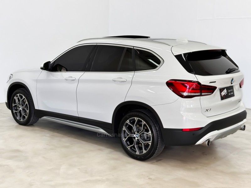 BMW X1 2.0 16V TURBO ACTIVEFLEX SDRIVE20I X-LINE 2021/2022 FOCAR VEÍCULOS CAXIAS DO SUL / Carros no Vale