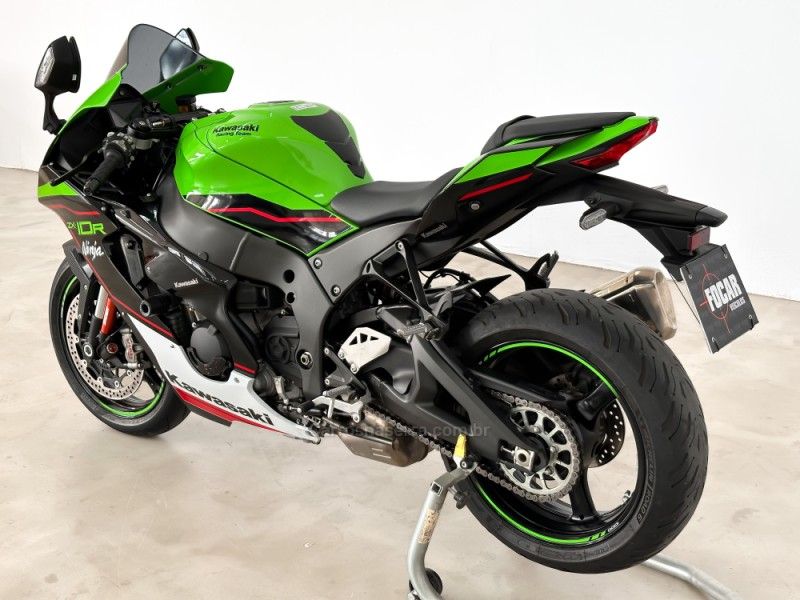 KAWASAKI NINJA ZX-10R ABS 2021/2022 FOCAR VEÍCULOS CAXIAS DO SUL / Carros no Vale