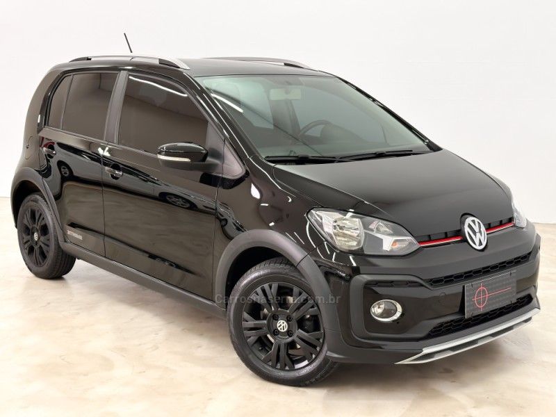 VOLKSWAGEN UP 1.0 TSI XTREME UP 12V 2019/2020 FOCAR VEÍCULOS CAXIAS DO SUL / Carros no Vale