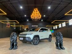 JEEP COMPASS 2.0 TURBO 350 80 ANOS 4X4 2022/2022 DL MOTORS LAJEADO / Carros no Vale