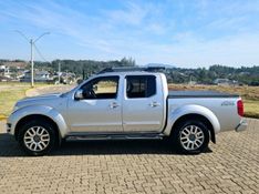 NISSAN FRONTIER 2.5 SL 4X4 CD TURBO ELETRONIC 2015/2015 DL MOTORS LAJEADO / Carros no Vale