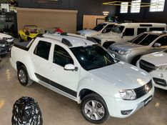 RENAULT DUSTER OROCH 2.0 16V DYNAMIQUE 2017/2017 DL MOTORS LAJEADO / Carros no Vale