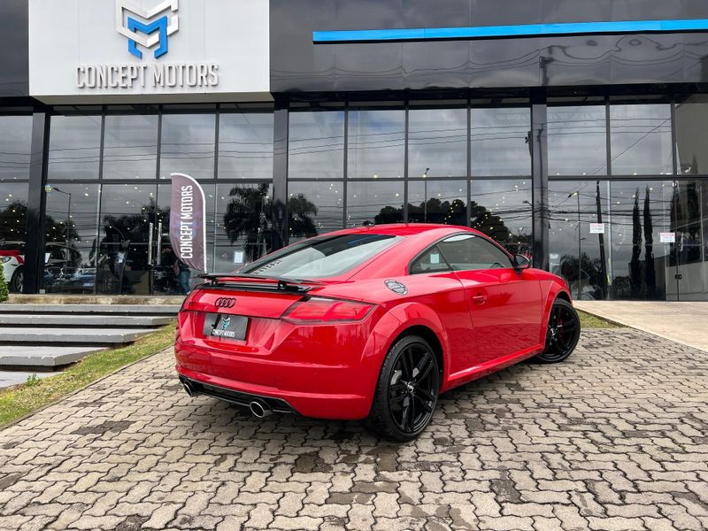 Audi TT 2.0 16v TFSI S-Tronic 2015/2016 CONCEPT MOTORS PASSO FUNDO / Carros no Vale