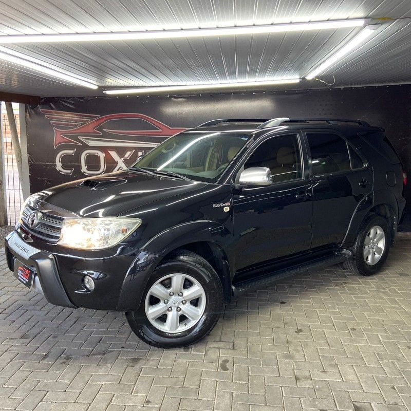 Toyota HILUX SW4 SRV 3.0 2011/2011 SÉRGIO VEÍCULOS TEUTÔNIA / Carros no Vale