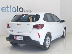 Chevrolet ONIX 1.0 TURBO FLEX LT AUTOMÁTICO 2022/2023 BETIOLO NOVOS E SEMINOVOS LAJEADO / Carros no Vale