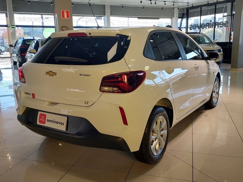 Chevrolet ONIX 1.0 TURBO FLEX LT AUTOMÁTICO 2022/2023 BETIOLO NOVOS E SEMINOVOS LAJEADO / Carros no Vale