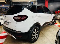 Renault CAPTUR 1.6 16V SCE FLEX BOSE X-TRONIC 2020/2021 CASTELLAN E TOMAZONI MOTORS CAXIAS DO SUL / Carros no Vale