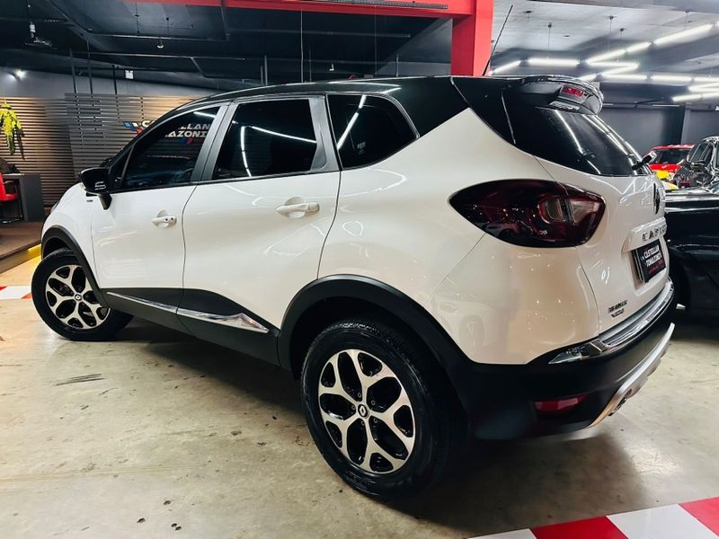 Renault CAPTUR 1.6 16V SCE FLEX BOSE X-TRONIC 2020/2021 CASTELLAN E TOMAZONI MOTORS CAXIAS DO SUL / Carros no Vale