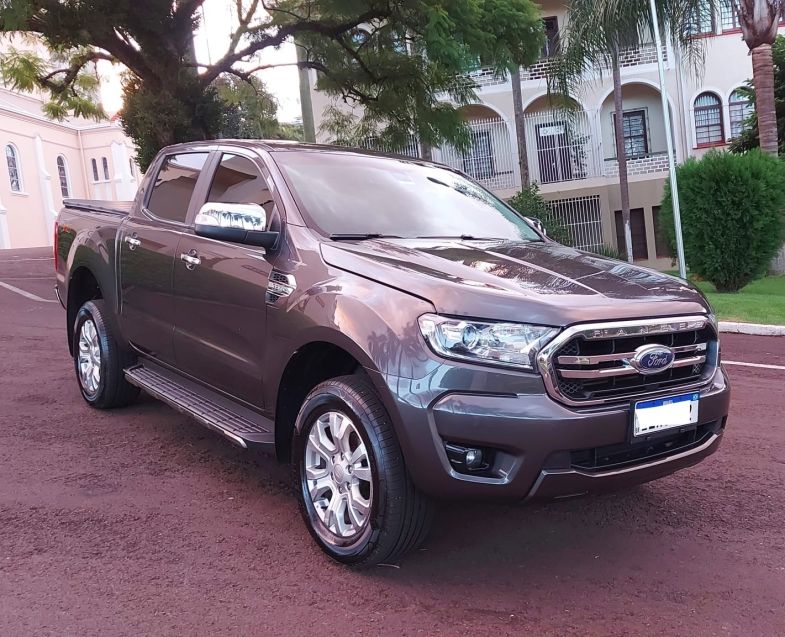 Ford RANGER 3.2 XLT 4X4 CD 20V DIESEL 4P AUTOMÁTICO 2019/2020 CAMINHÕES & CAMIONETAS PASSO FUNDO / Carros no Vale