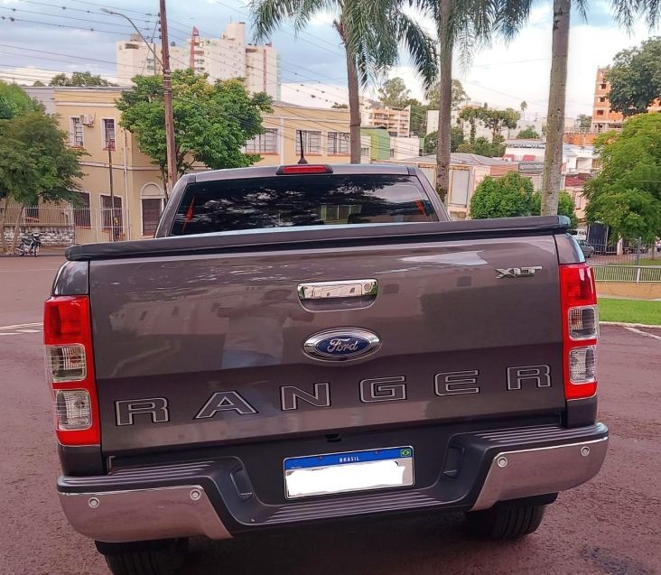 Ford RANGER 3.2 XLT 4X4 CD 20V DIESEL 4P AUTOMÁTICO 2019/2020 CAMINHÕES & CAMIONETAS PASSO FUNDO / Carros no Vale