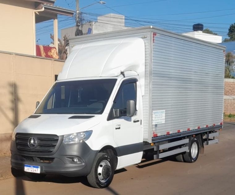 Mercedes-Benz SPRINTER 2.2 CDI DIESEL CHASSIS 516 EXTRA LONGO MANUAL 2021/2022 CAMINHÕES & CAMIONETAS PASSO FUNDO / Carros no Vale