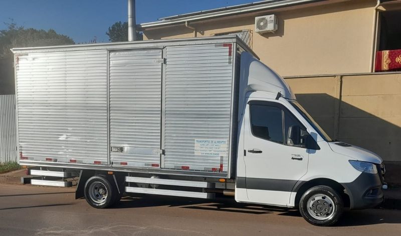 Mercedes-Benz SPRINTER 2.2 CDI DIESEL CHASSIS 516 EXTRA LONGO MANUAL 2021/2022 CAMINHÕES & CAMIONETAS PASSO FUNDO / Carros no Vale