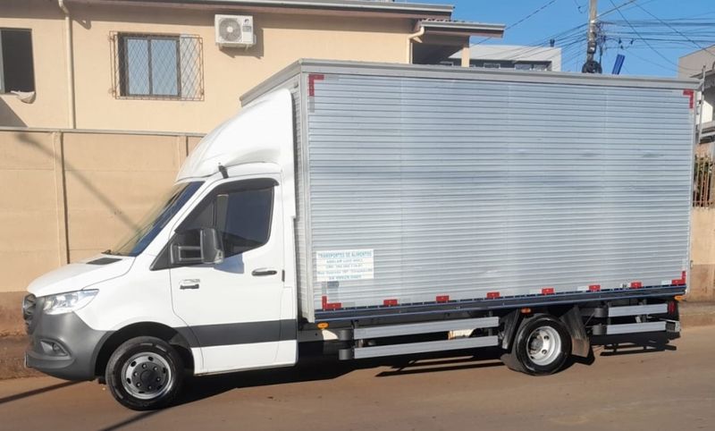 Mercedes-Benz SPRINTER 2.2 CDI DIESEL CHASSIS 516 EXTRA LONGO MANUAL 2021/2022 CAMINHÕES & CAMIONETAS PASSO FUNDO / Carros no Vale