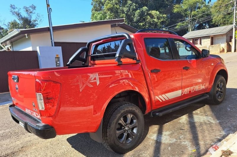 Nissan FRONTIER 2.3 16V TURBO DIESEL ATTACK CD 4X4 AUTOMÁTICO 2019/2020 CAMINHÕES & CAMIONETAS PASSO FUNDO / Carros no Vale