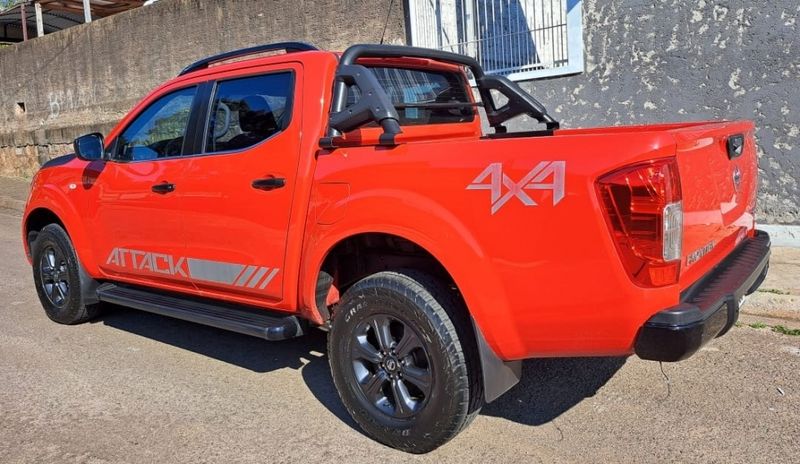 Nissan FRONTIER 2.3 16V TURBO DIESEL ATTACK CD 4X4 AUTOMÁTICO 2019/2020 CAMINHÕES & CAMIONETAS PASSO FUNDO / Carros no Vale