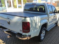 Volkswagen AMAROK 2.0 HIGHLINE 4X4 CD 16V TURBO INTERCOOLER DIESEL 4P AUTOMÁTICO 2017/2017 CAMINHÕES & CAMIONETAS PASSO FUNDO / Carros no Vale