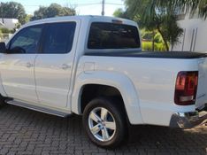 Volkswagen AMAROK 2.0 HIGHLINE 4X4 CD 16V TURBO INTERCOOLER DIESEL 4P AUTOMÁTICO 2017/2017 CAMINHÕES & CAMIONETAS PASSO FUNDO / Carros no Vale