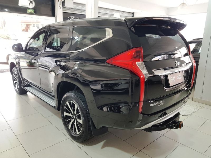 Mitsubishi PAJERO SPORT 2.4 16V MIVEC TURBO DIESEL HPE AWD AUTOMÁTICO 2020/2020 ADVANT AUTOMÓVEIS CAXIAS DO SUL / Carros no Vale