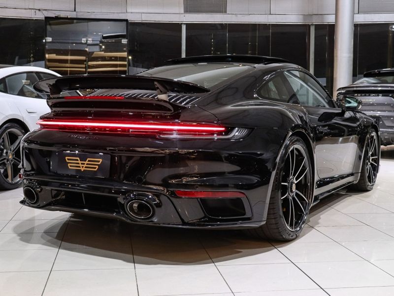 Porsche 911 3.8 24V H6 GASOLINA TURBO S PDK 2021/2021 VIA BELLA VEÍCULOS ESPECIAIS CAXIAS DO SUL / Carros no Vale