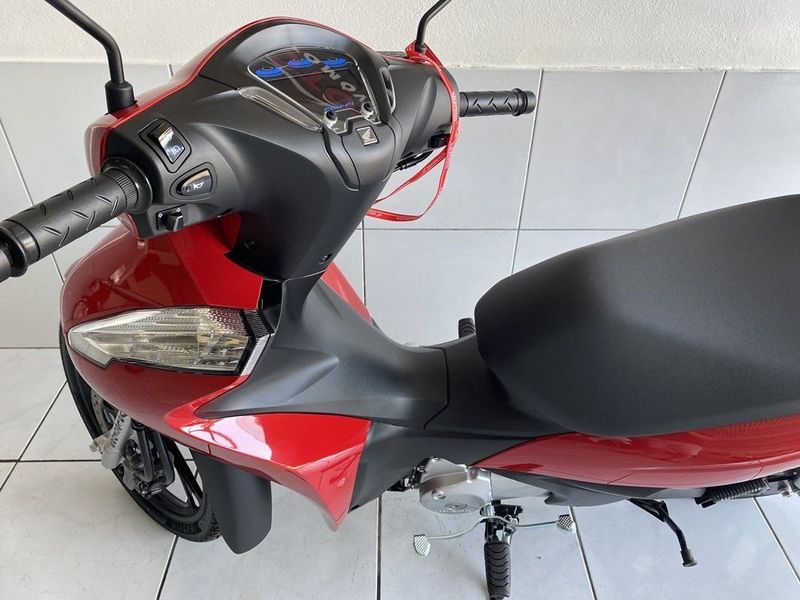 Honda Motos BIZ 125 VERMELHA 2024 SÓ MOTOS E AUTOMÓVEIS SANTA CRUZ DO SUL / Carros no Vale