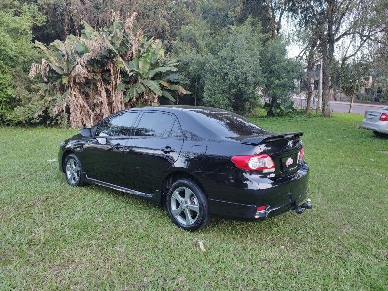 Toyota COROLLA XRS 2.0 2014 GRASSI VEÍCULOS LAJEADO / Carros no Vale