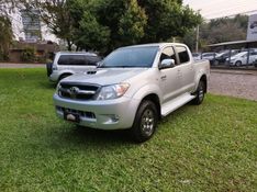 Toyota HILUX CAB.DUPLA SRV 3.0 TB 2006 GRASSI VEÍCULOS LAJEADO / Carros no Vale