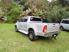 Toyota HILUX CAB.DUPLA SRV 3.0 TB 2006 GRASSI VEÍCULOS LAJEADO / Carros no Vale