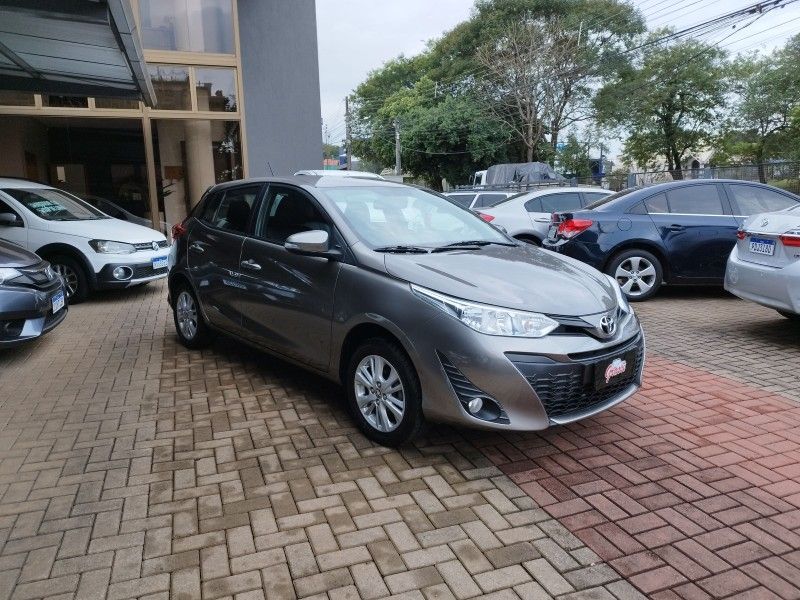 Toyota YARIS XL 1.3 CVT 2019 GRASSI VEÍCULOS LAJEADO / Carros no Vale