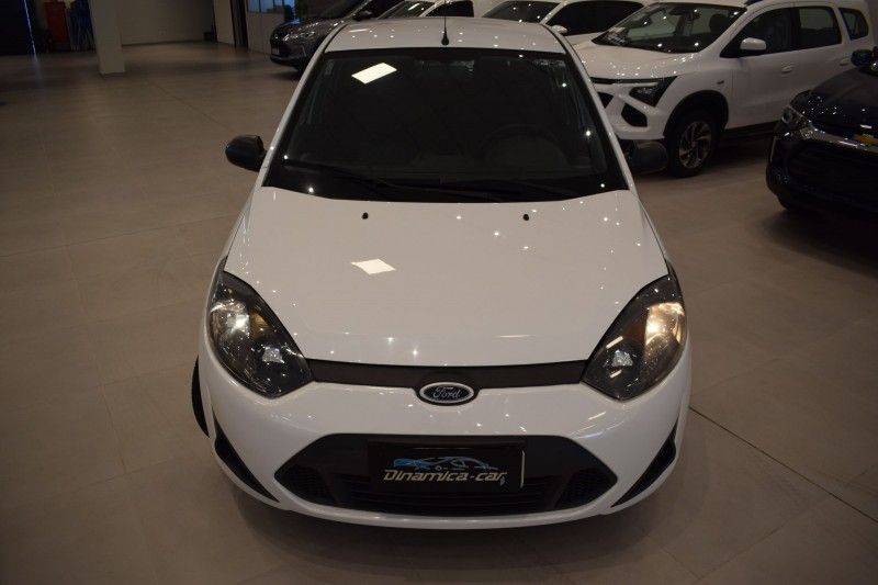 Ford FIESTA 1.0 2014 DINAMICA-CAR VENÂNCIO AIRES / Carros no Vale