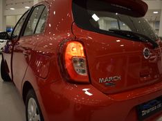 Nissan MARCH SV 1.6 2015 DINAMICA-CAR VENÂNCIO AIRES / Carros no Vale